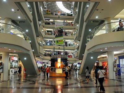 ini dia Trik Pusat Perbelanjaan gaet Pengunjung